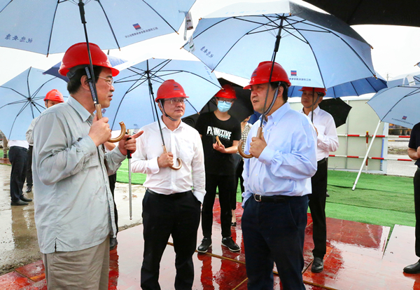 省人大常委會黨組副書記、副主任李衛寧(右一)調研浙能樂清電廠三期項目。 樓瑋瑤 攝.jpg 省人大常委會黨組副書記、副主任李衛寧(右一)調研浙能樂清電廠三期項目。 樓瑋瑤 攝.jpg